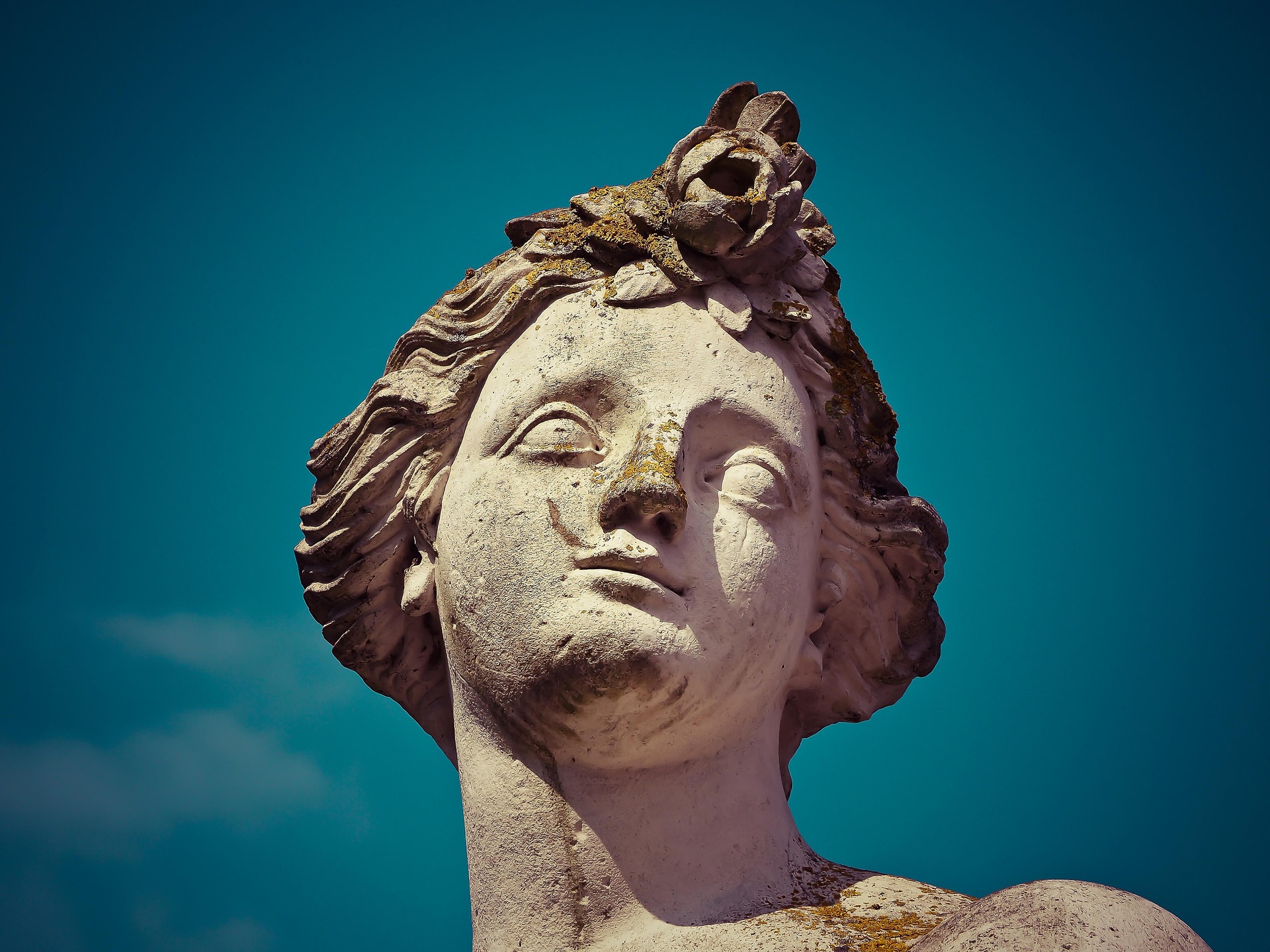StatueSky